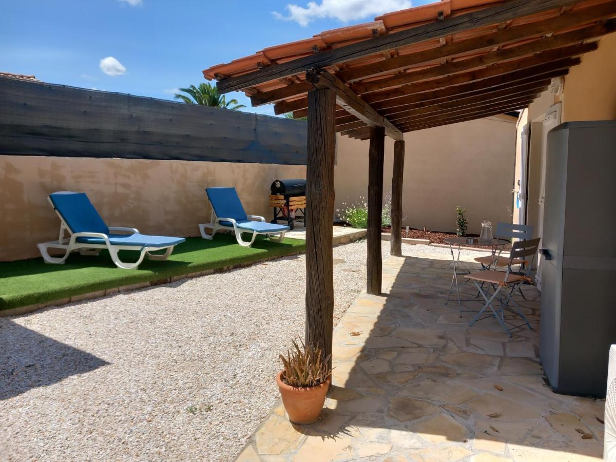Studio Independant Dans Villa Neffies Exterior photo